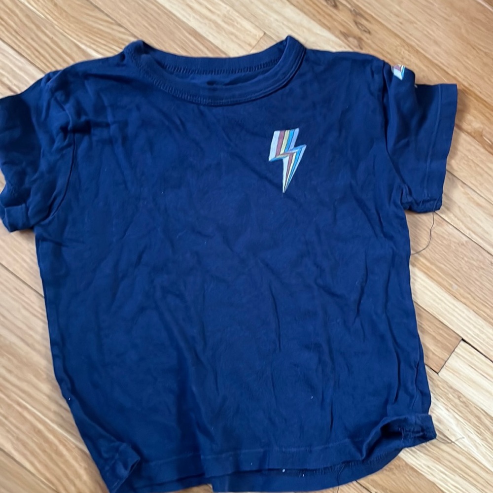 Chaser size 4 tee